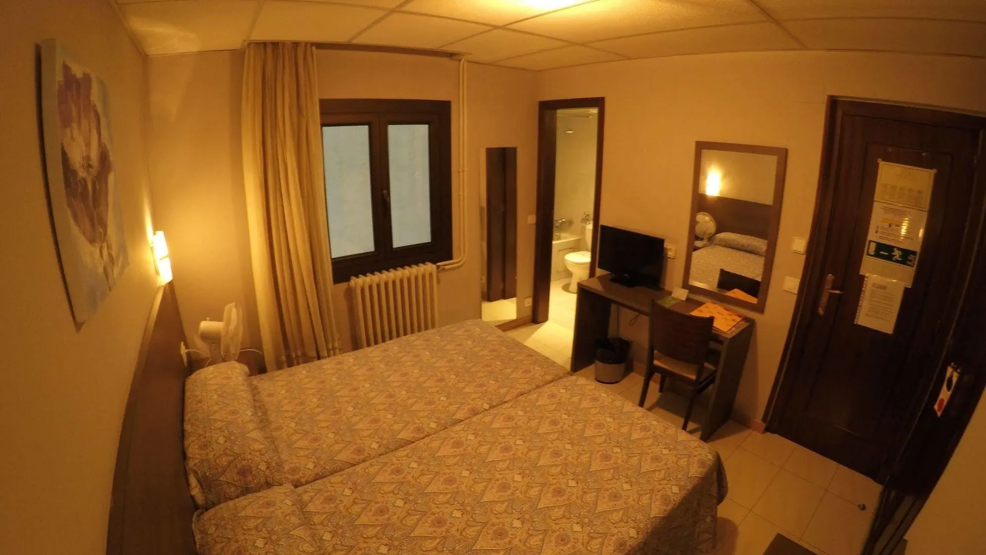 Somriu Hotel City M28 Andorre-la-Vieille 2*,